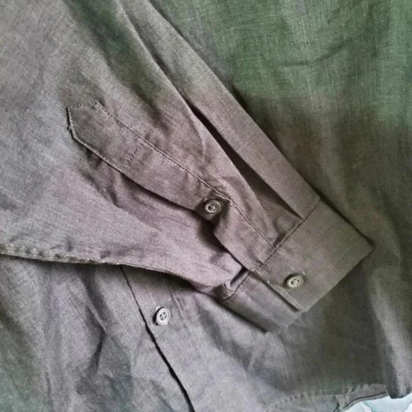 H&M | Easy Iron Lightweight Button-up in Gray sz M - Picture 5 of 6